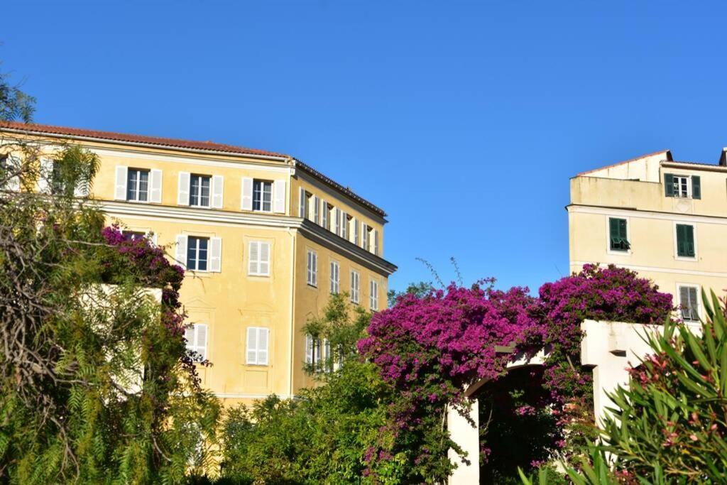 Superbe appartement en plein coeur d'Ajaccio Ajaccio  Extérieur photo